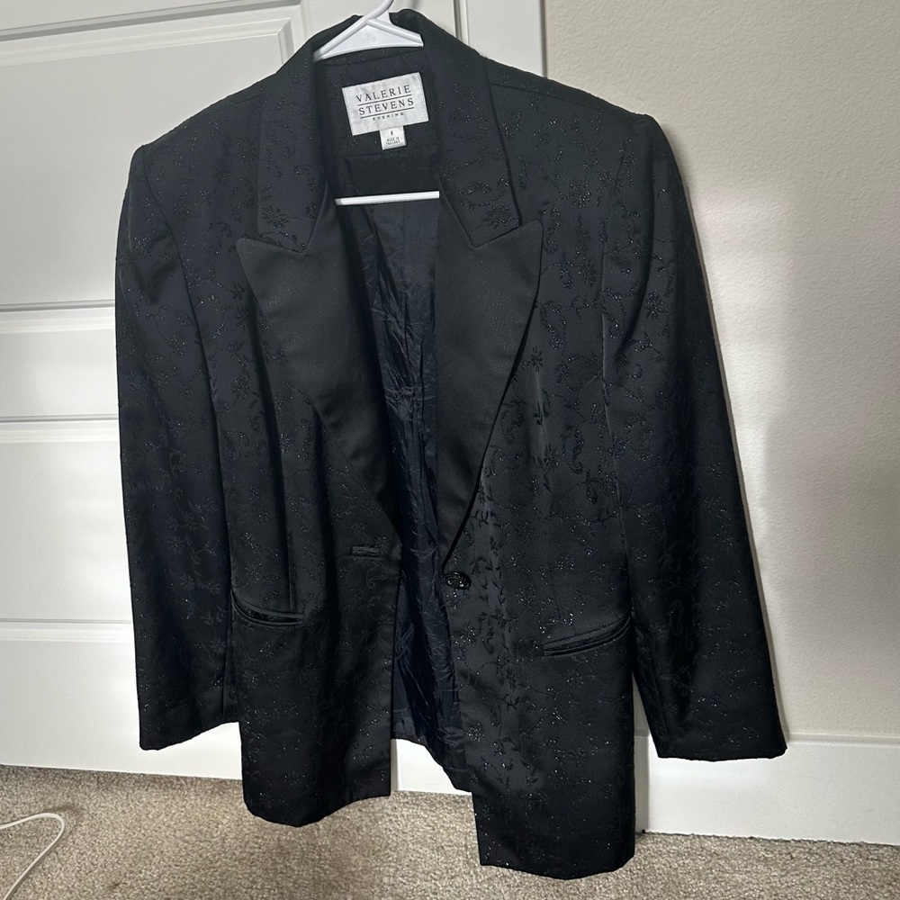 Valerie Steven’s evening black blazer size 8